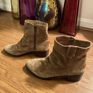 Musse & Cloud Suede Ankle Boots